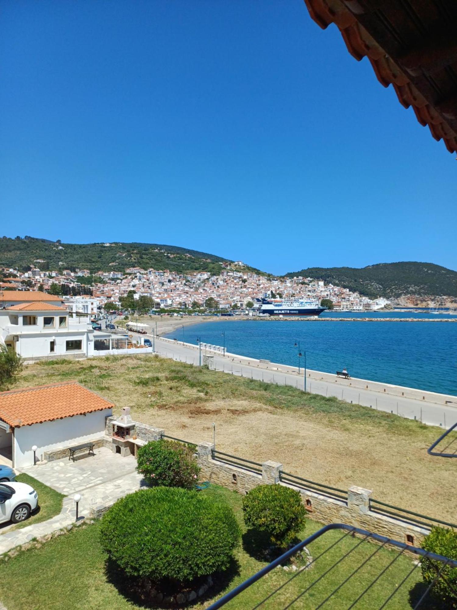 Nikolaos Studios Apartments Skopelos Town Bagian luar foto