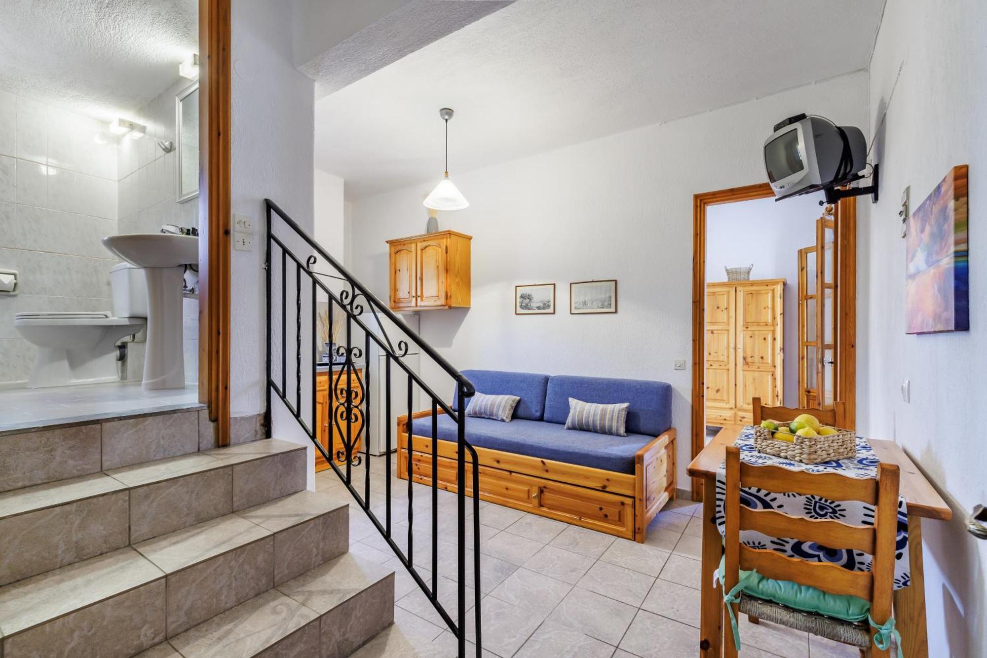 Nikolaos Studios Apartments Skopelos Town Bagian luar foto