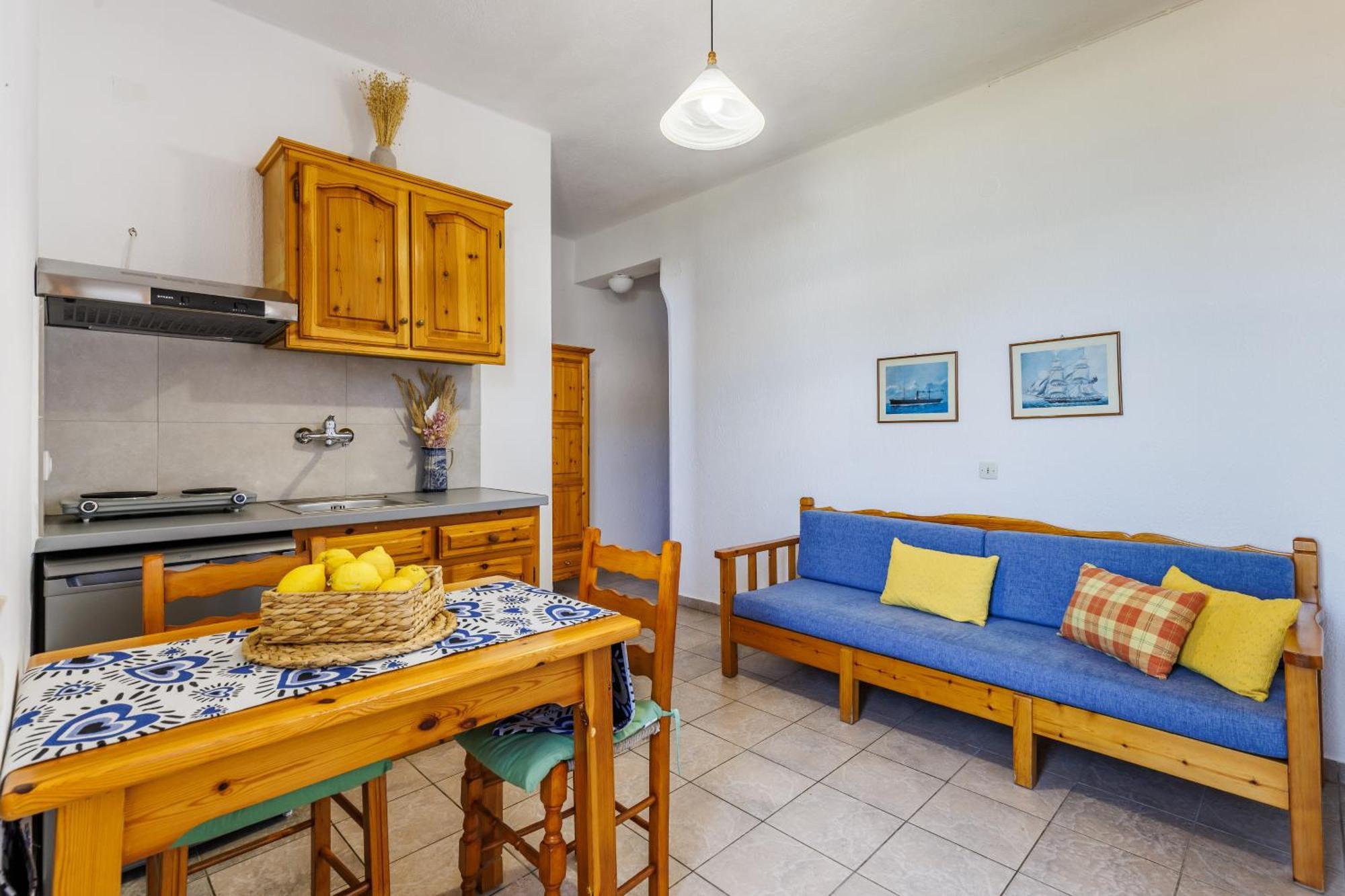 Nikolaos Studios Apartments Skopelos Town Bagian luar foto